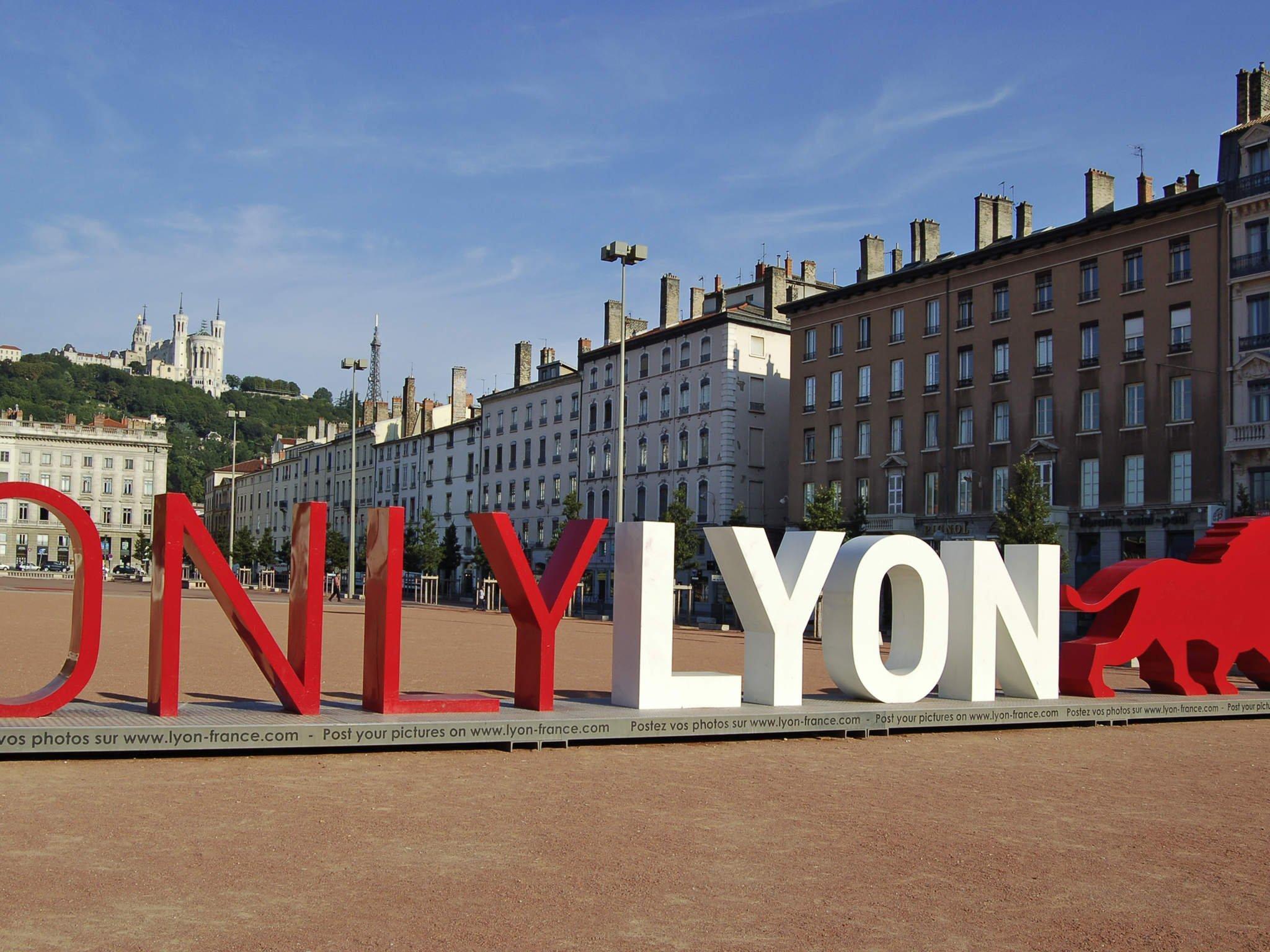 Mercure Lyon Centre Plaza Republique Bagian luar foto
